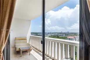 3000 Island Blvd, Aventura, FL 33160 - Photo 50