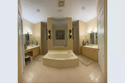 934 Gulfstream Ct, Weston, FL 33327 - Photo 46