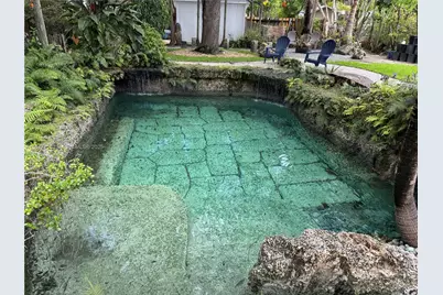 9761 Bahama Dr, Cutler Bay, FL 33189 - Photo 6