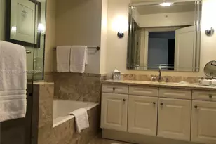 1435 Brickell Ave, Miami, FL 33131 - Photo 8