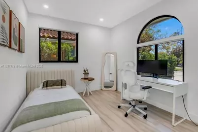 1543 Bird Rd, Coral Gables, FL 33146 - Photo 10