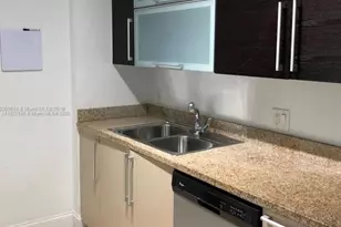 520 NE 29th St, Miami, FL 33137 - Photo 6