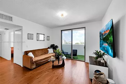 36 NW 6th Ave #701, Miami, FL 33128 - Photo 4