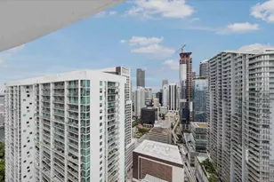 41 SE 5th St, Miami, FL 33131 - Photo 38