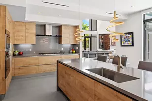 7621 SW 59th Ct, South Miami, FL 33143 - Photo 14