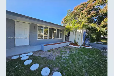 221 SW 53rd Ave, Plantation, FL 33317 - Photo 6