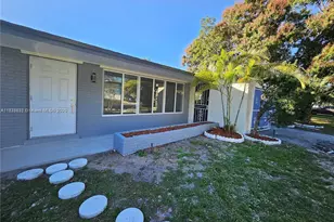 221 SW 53rd Ave, Plantation, FL 33317 - Photo 6