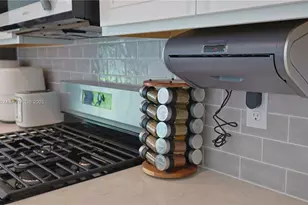 4468 Spruce Ln, Oakland Park, FL 33309 - Photo 10