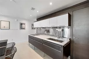 6000 Collins Ave, Miami Beach, FL 33140 - Photo 14