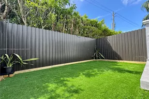 11667 NE 18th Dr, North Miami, FL 33181 - Photo 14