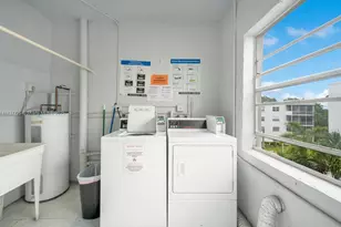 2998 E Sunrise Lakes Dr, Sunrise, FL 33322 - Photo 16