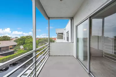 2998 E Sunrise Lakes Dr #414, Sunrise, FL 33322 - Photo 18