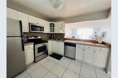 2780 NE 183rd St #2015, Aventura, FL 33160 - Photo 6