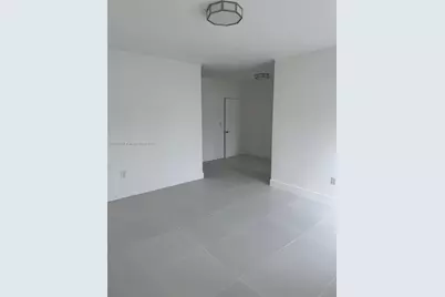 320 85th St #24, Miami Beach, FL 33141 - Photo 10