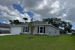 1073 SW Eureka Ave, Port Saint Lucie, FL 34953 - Photo 2