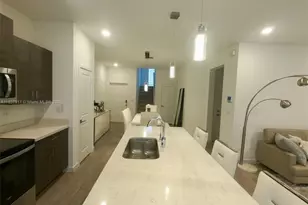 824 SE 18th St, Homestead, FL 33034 - Photo 6