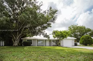 274 SW Bridgeport Dr, Port Saint Lucie, FL 34953 - Photo 1