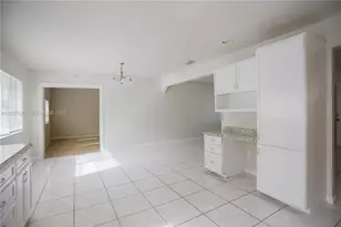 274 SW Bridgeport Dr, Port Saint Lucie, FL 34953 - Photo 6