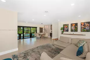 9865 SW 16th St, Miami, FL 33165 - Photo 2