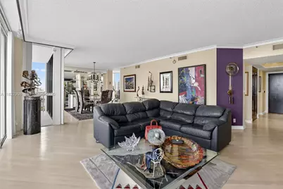 20281 E Country Club Dr #1801, Aventura, FL 33180 - Photo 8