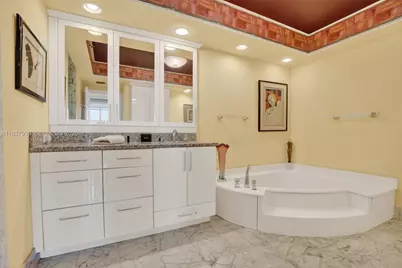 20281 E Country Club Dr #1801, Aventura, FL 33180 - Photo 26