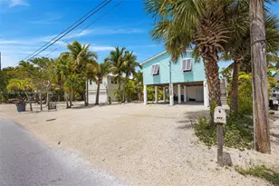 547 Heck, Torch Key, FL 33042 - Photo 14