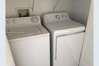 6984 SW 39th St #H202, Davie, FL 33314 - Photo 2