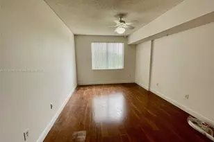 6984 SW 39th St, Davie, FL 33314 - Photo 14