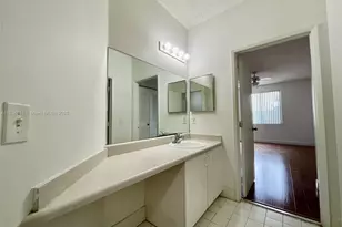 6984 SW 39th St, Davie, FL 33314 - Photo 10