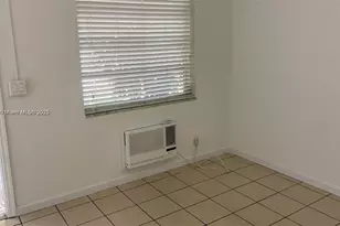 200 NE 45th St, Oakland Park, FL 33334 - Photo 4