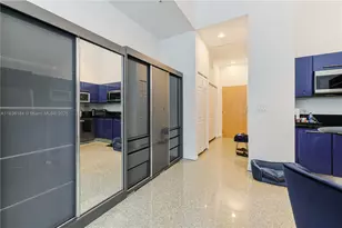 253 NE 2nd St, Miami, FL 33132 - Photo 10