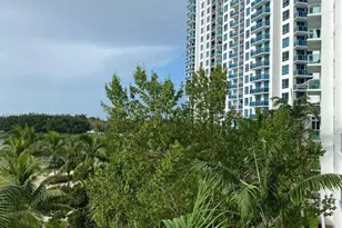 2681 N Flamingo Rd, Sunrise, FL 33323 - Photo 4