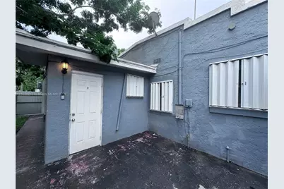 2035 NW 34th St, Miami, FL 33142 - Photo 8