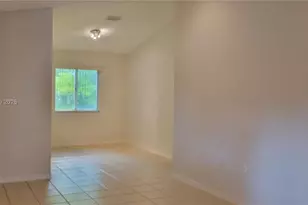 2125 NW 77th Way, Pembroke Pines, FL 33024 - Photo 8