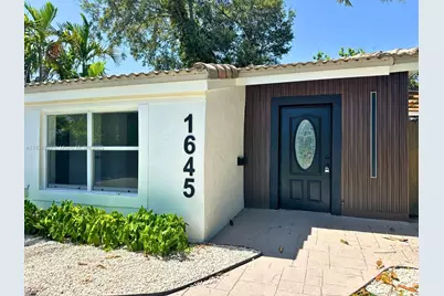1645 NE 175th St, North Miami Beach, FL 33162 - Photo 2