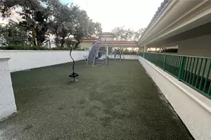 19900 E Country Club Dr, Aventura, FL 33180 - Photo 14