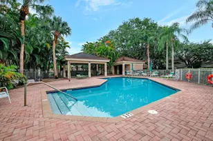 9715 NW 23rd Ct, Pembroke Pines, FL 33024 - Photo 20