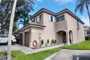 9715 NW 23rd Ct, Pembroke Pines, FL 33024 - Photo 1