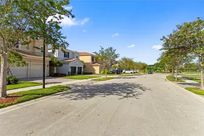 19111 NE 8th Ct, Miami, FL 33179 - Photo 4