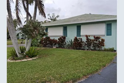 635 Hummingbird Ln, Delray Beach, FL 33445 - Photo 2