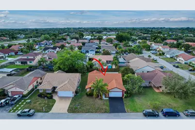 5911 Epsom Ln, Davie, FL 33331 - Photo 2