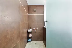 266 NE 117th St, Miami, FL 33161 - Photo 40