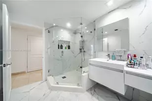 21050 Point Pl, Aventura, FL 33180 - Photo 28