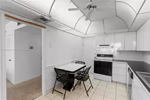 5001 Collins Ave, Miami Beach, FL 33140 - Photo 18