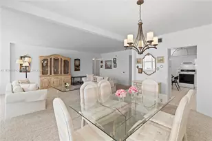 5001 Collins Ave, Miami Beach, FL 33140 - Photo 12