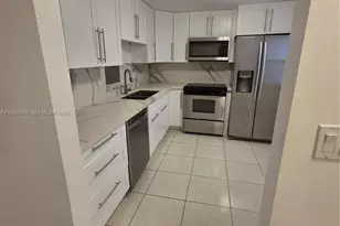 620 NE 12th Ave, Hallandale Beach, FL 33009 - Photo 10