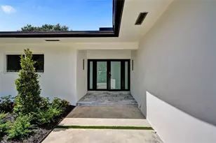 1840 NE 199th St, Miami, FL 33179 - Photo 2