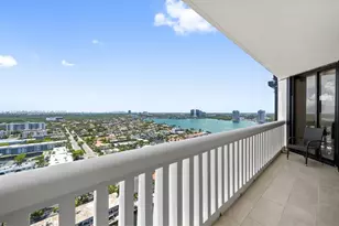 2000 Island Blvd, Aventura, FL 33160 - Photo 8
