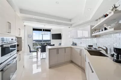 2000 Island Blvd #2409, Aventura, FL 33160 - Photo 8