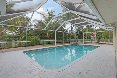 1503 NW 178th Ln, Pembroke Pines, FL 33029 - Photo 2